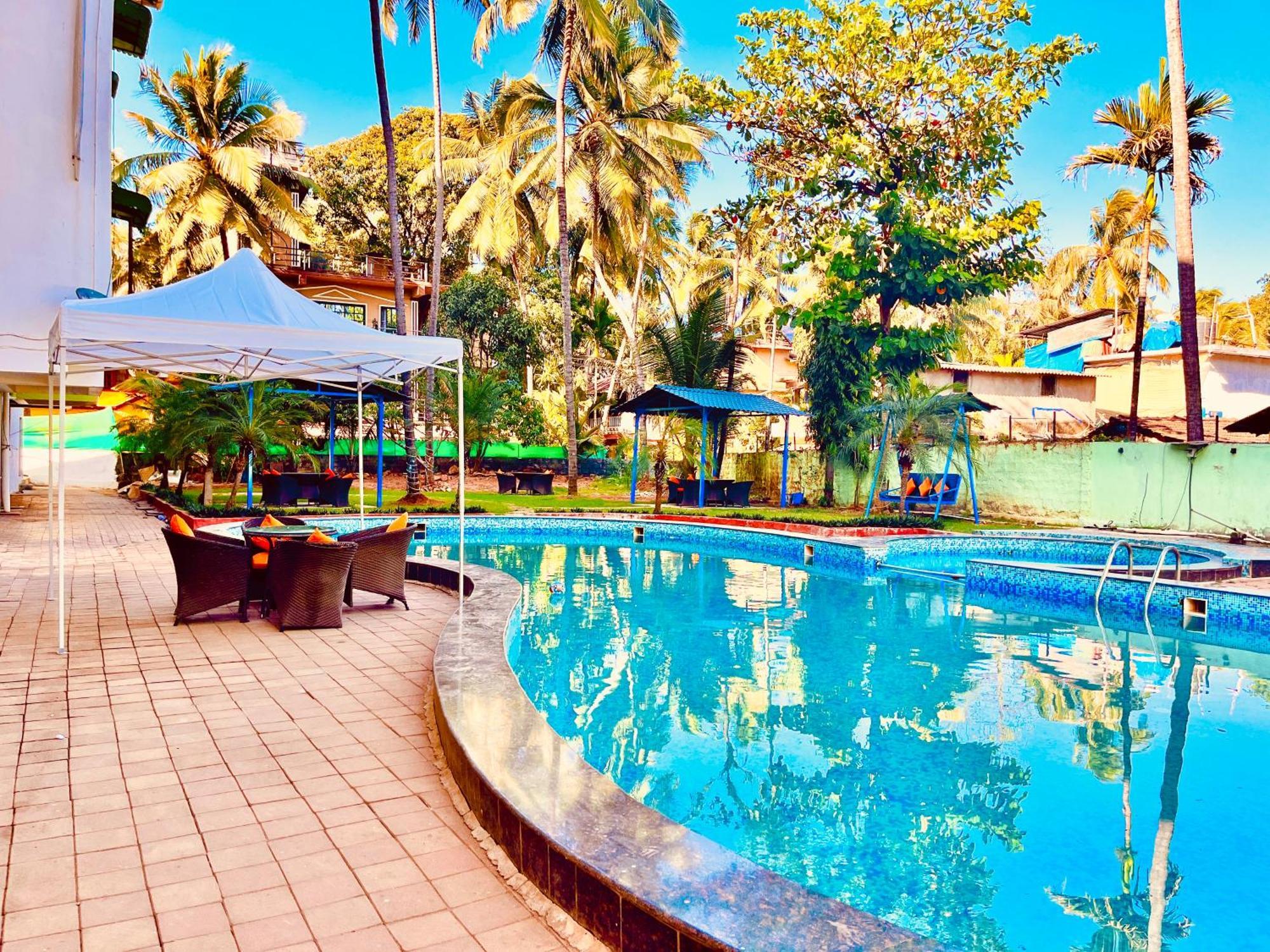 The Calagute Beach Resort By Shivam Resort 1 Km From Beach 坎多林 外观 照片
