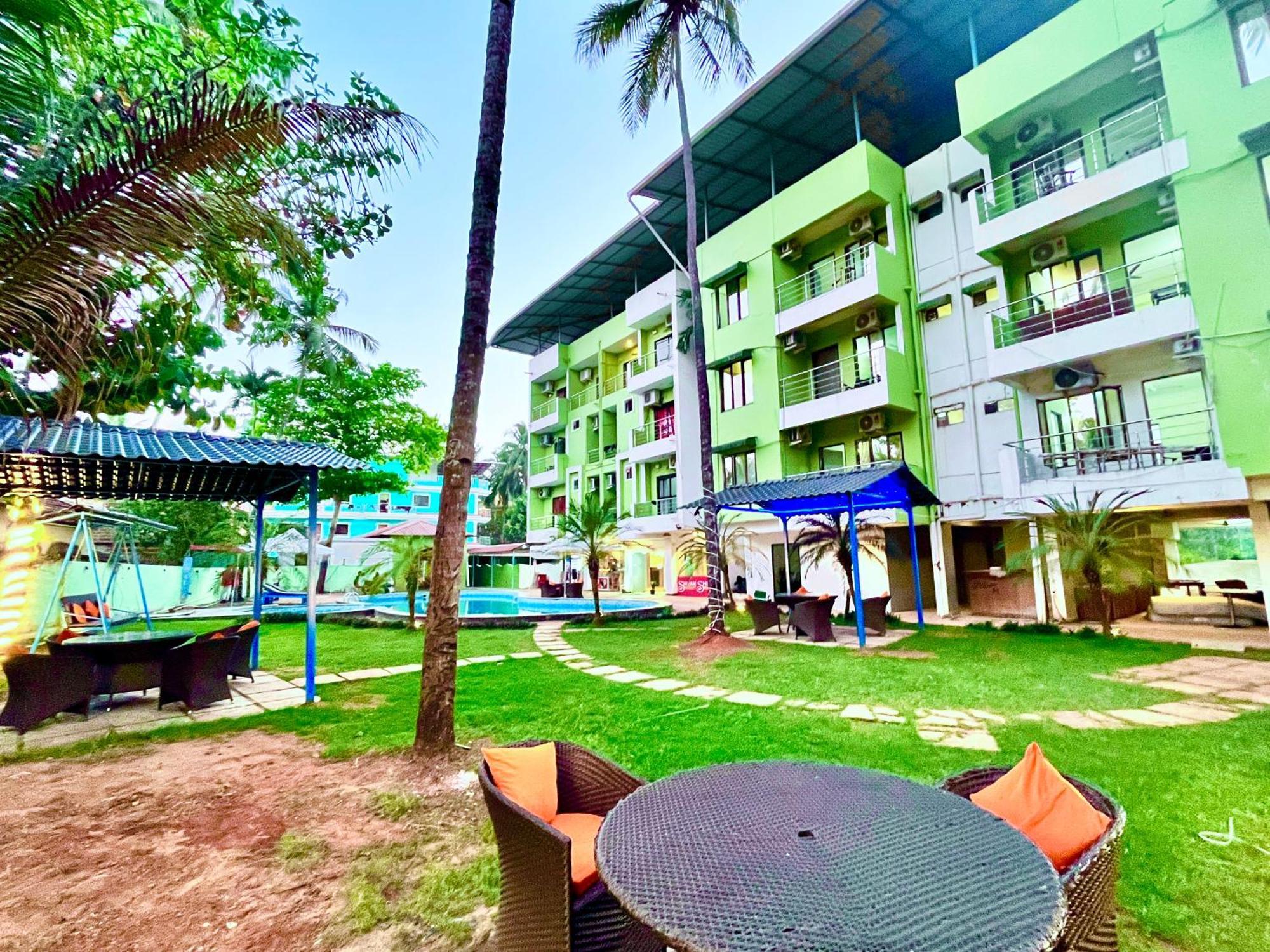 The Calagute Beach Resort By Shivam Resort 1 Km From Beach 坎多林 外观 照片