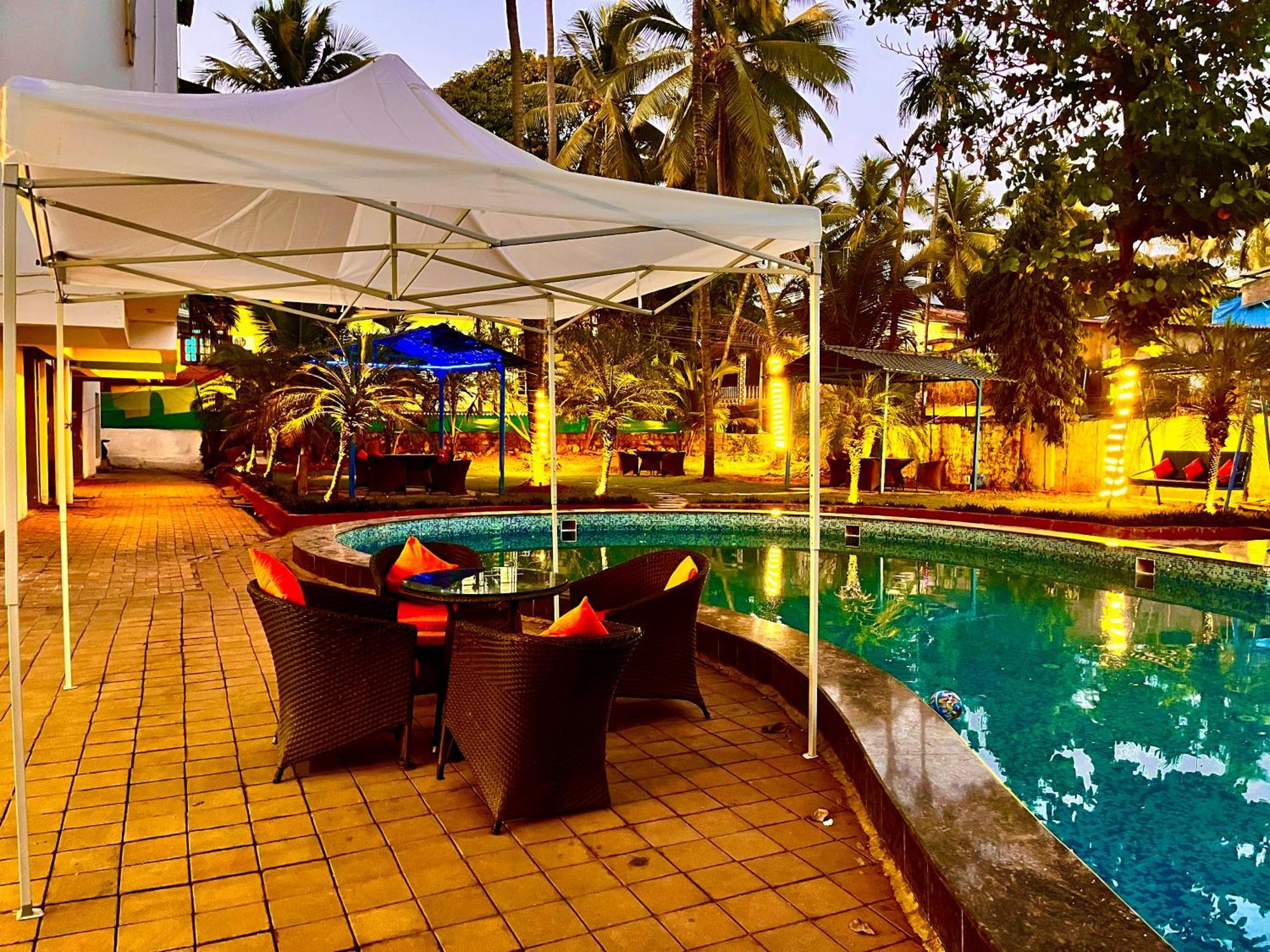 The Calagute Beach Resort By Shivam Resort 1 Km From Beach 坎多林 外观 照片