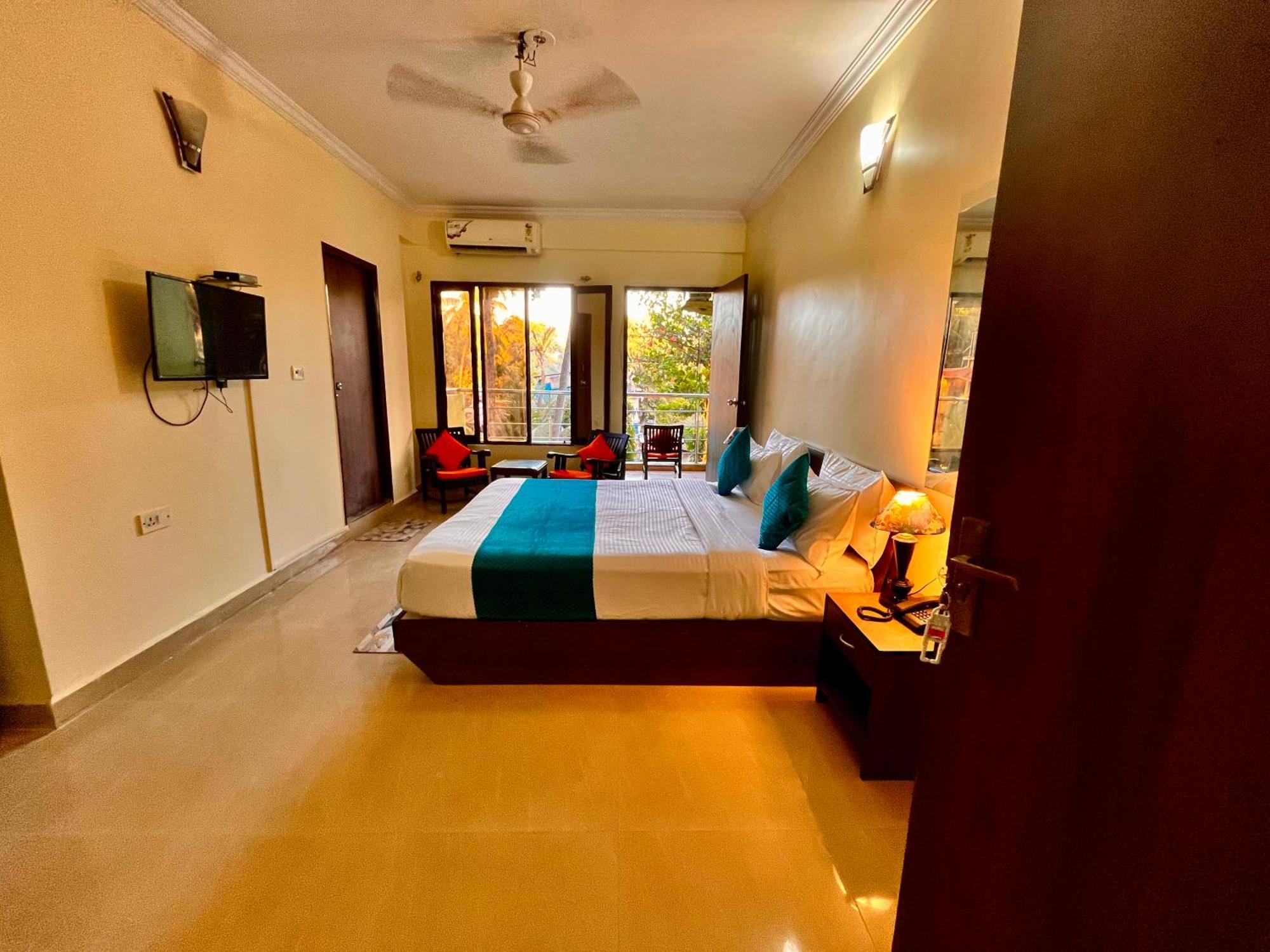 The Calagute Beach Resort By Shivam Resort 1 Km From Beach 坎多林 外观 照片