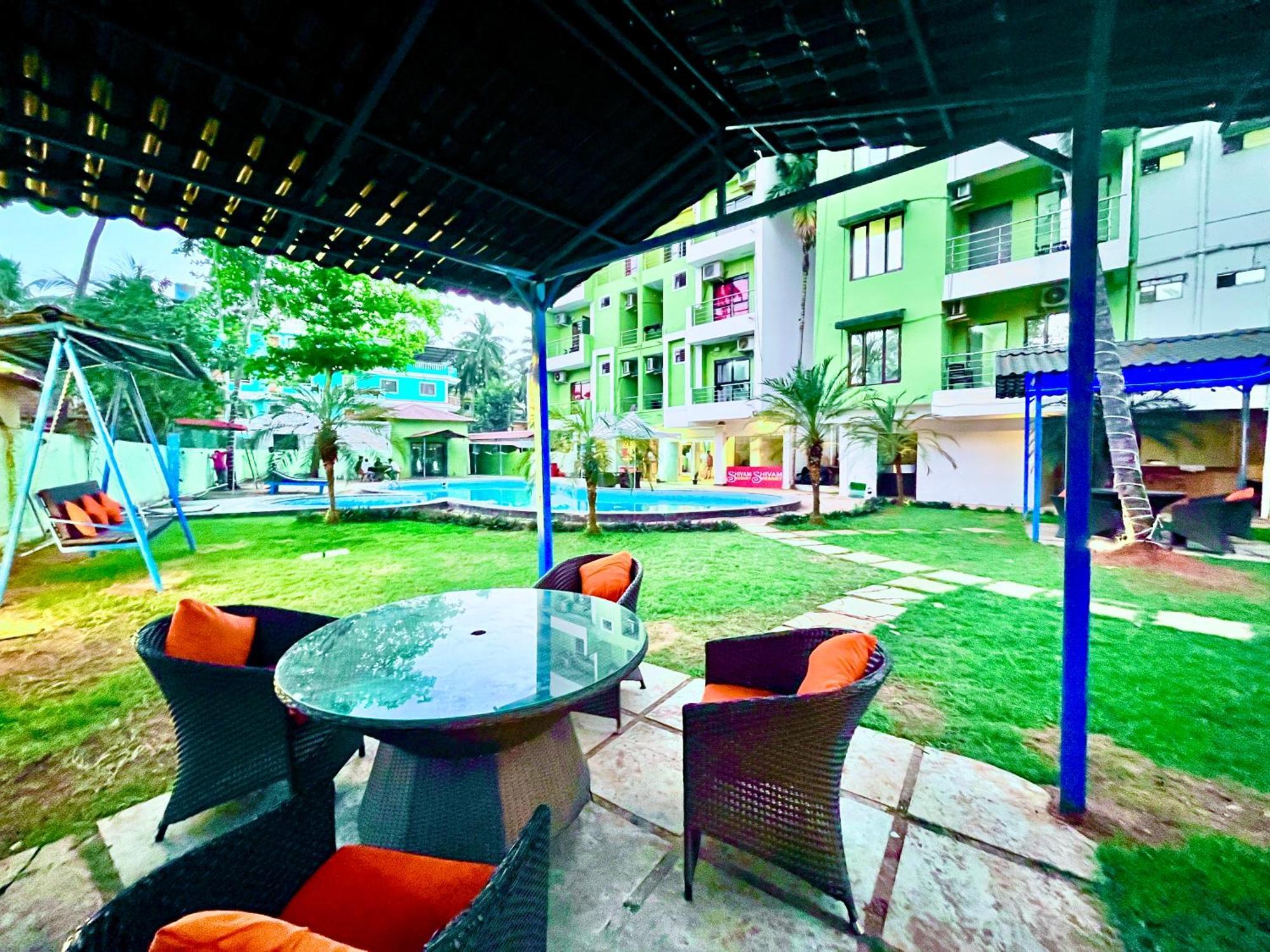The Calagute Beach Resort By Shivam Resort 1 Km From Beach 坎多林 外观 照片