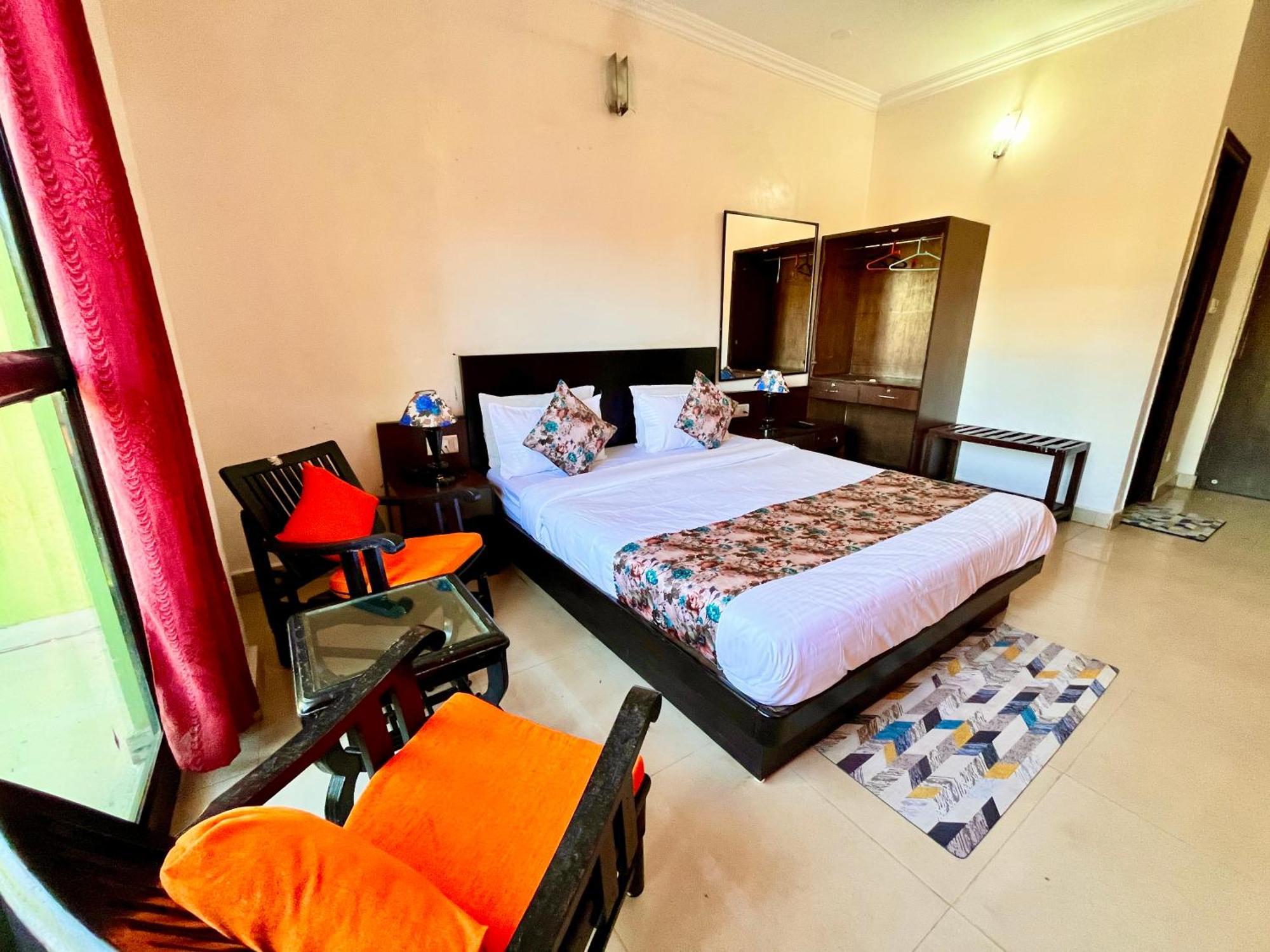 The Calagute Beach Resort By Shivam Resort 1 Km From Beach 坎多林 外观 照片
